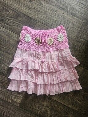 Pink Crochet Floral Accent Tiered Ruffle Mini Skirt Y2K Boho Coquette Fairycore
